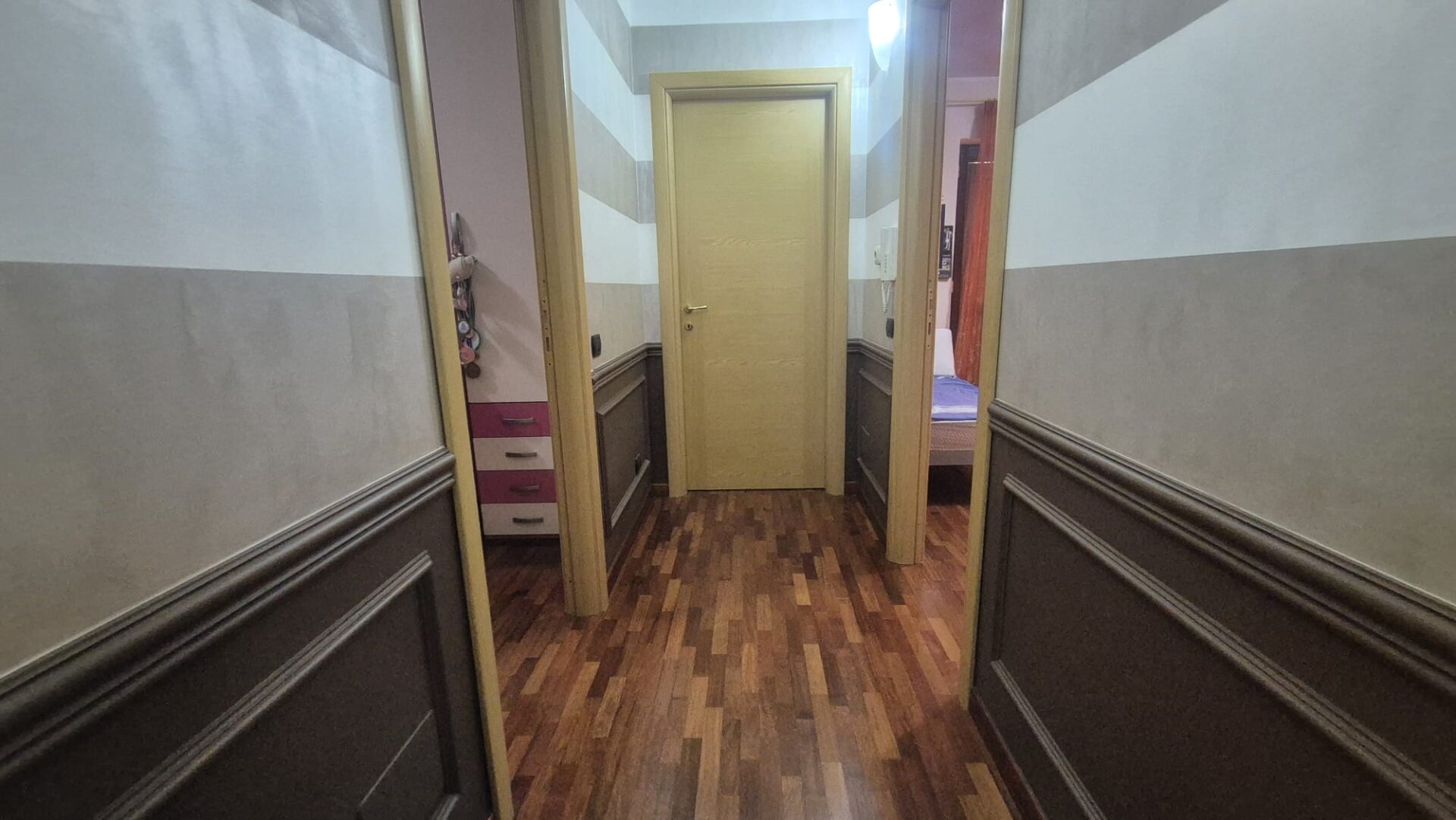 VENDESI PORZIONE DI QUADRIFAMILIARE – ZONA CENTRALE- PONTINIA