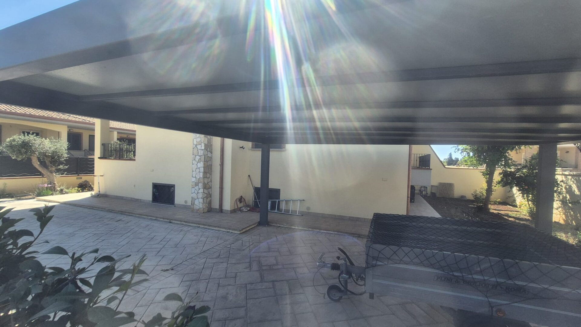 VENDESI VILLINO – ZONA CENTRALE – PONTINIA