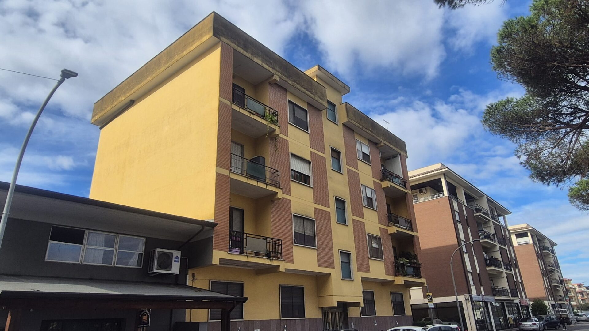 Vendesi appartamento – zona centrale – Pontinia