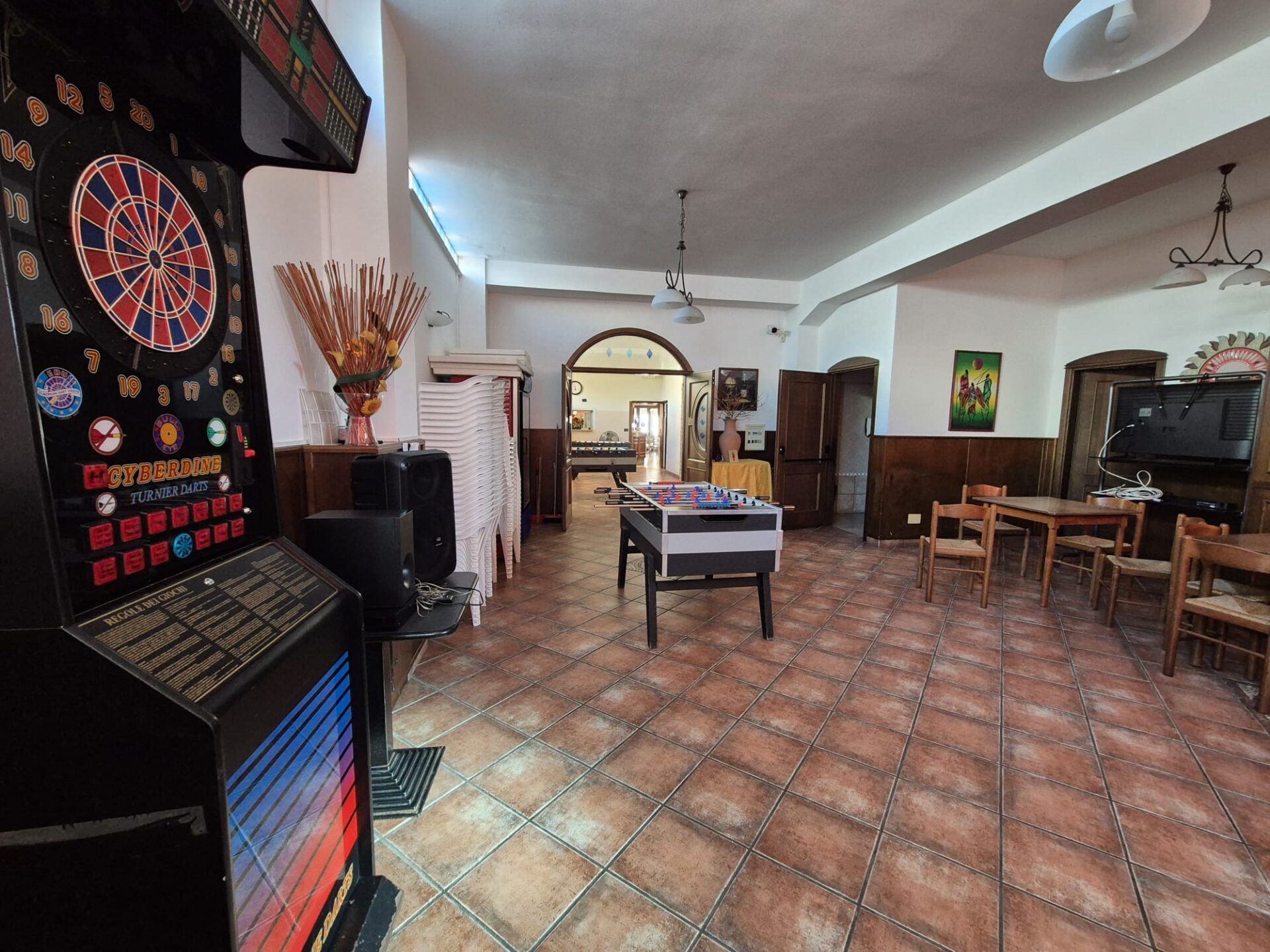 VENDESI ATTIVITA’ DI  BAR E GELATERIA – PONTINIA