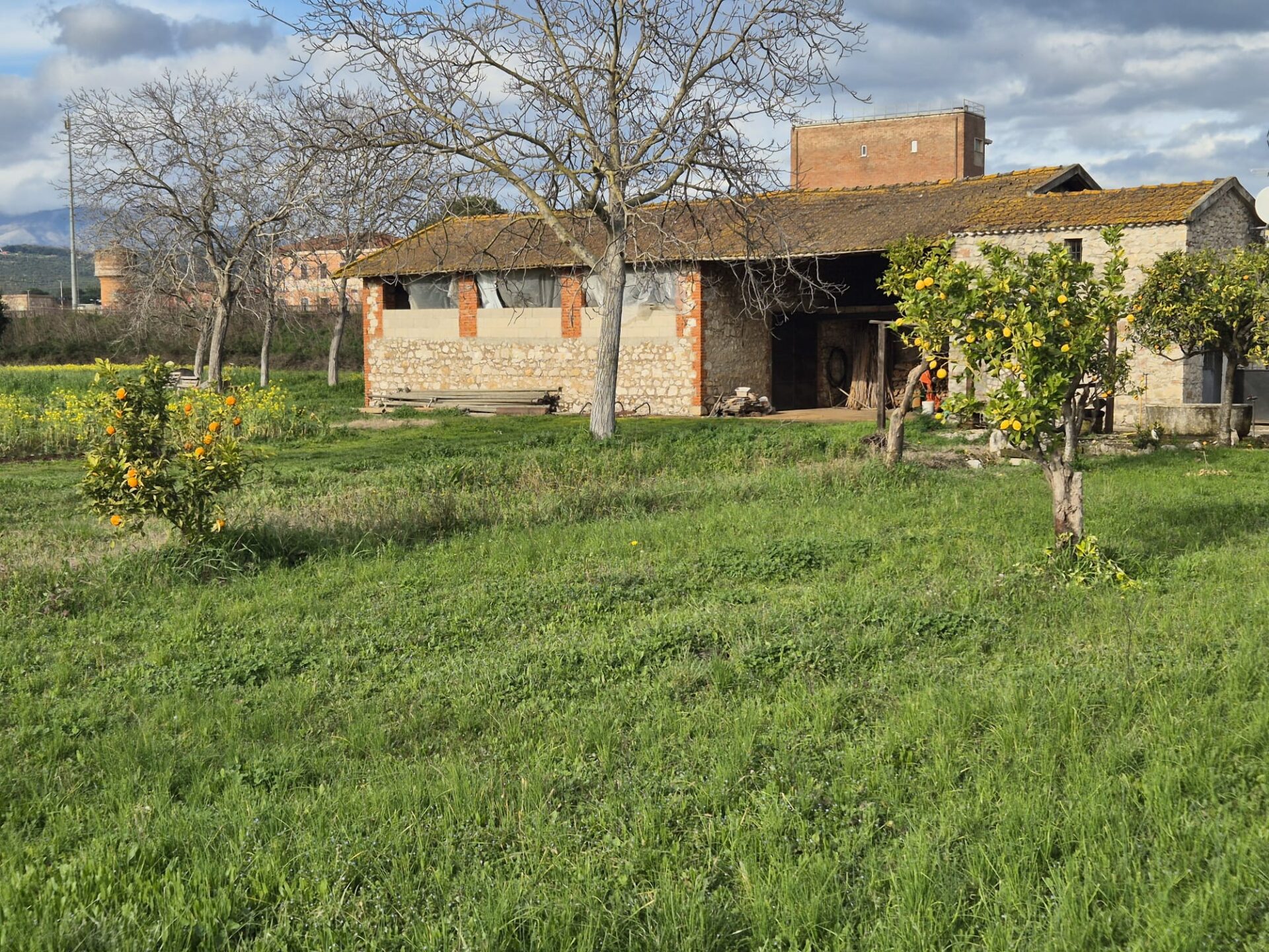 VENDESI CASA INDIPENDENTE – PONTINIA