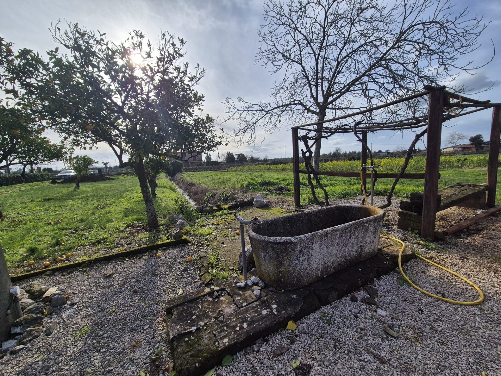 VENDESI CASA INDIPENDENTE – PONTINIA