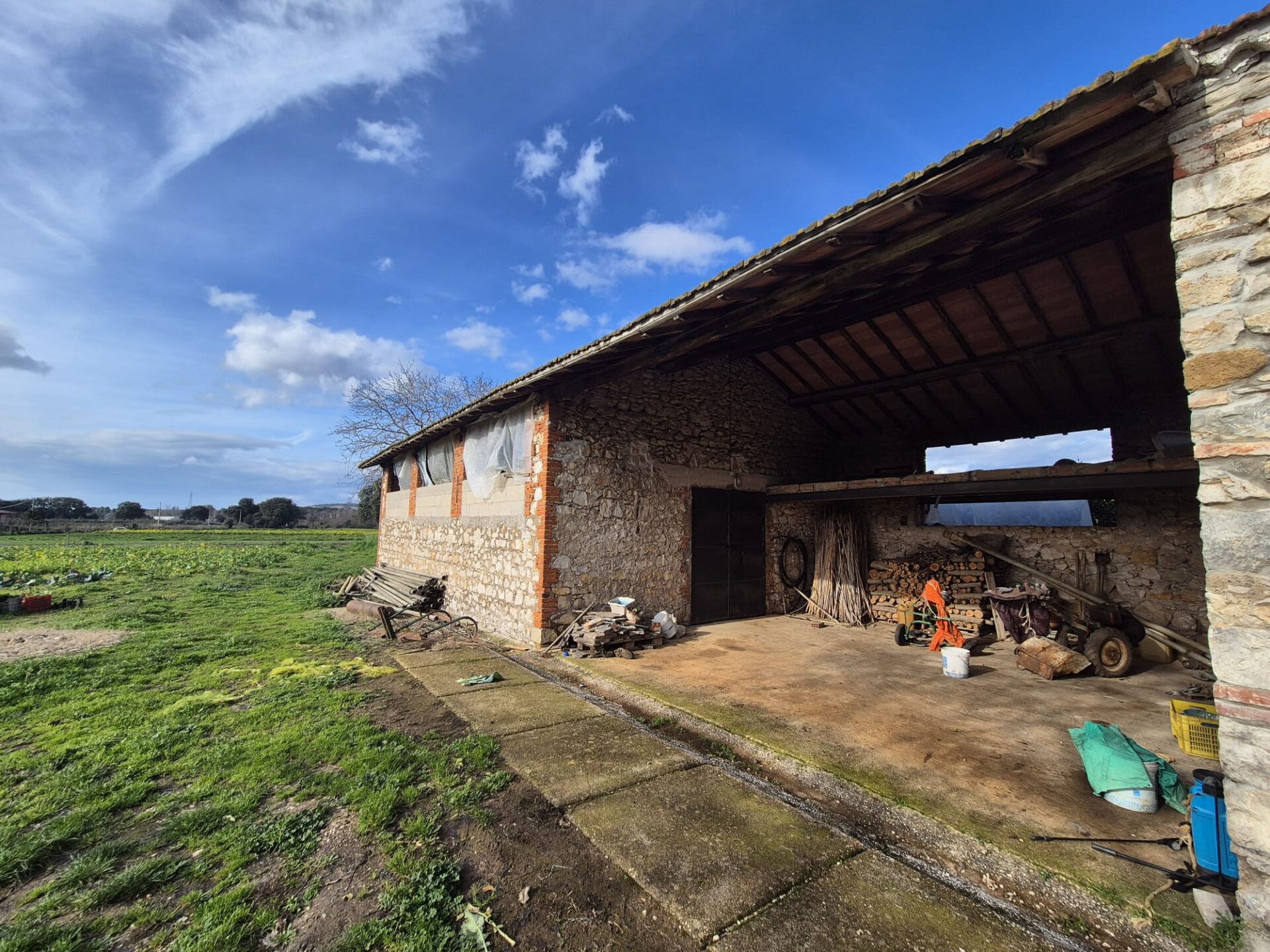 VENDESI CASA INDIPENDENTE – PONTINIA