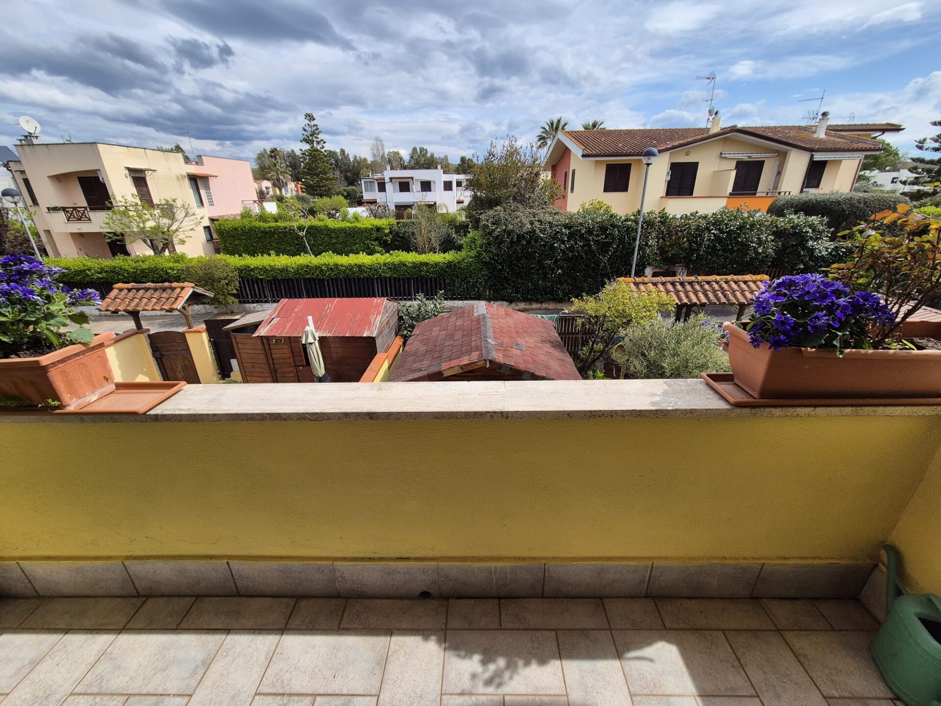 VENDESI PORZIONE DI VILLINO A SCHIERA – LOC. SACRAMENTO- SABAUDIA