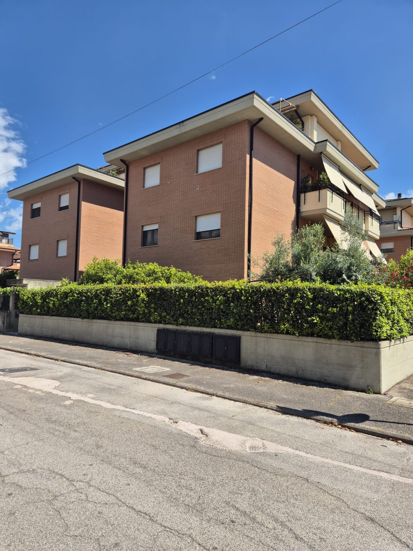 VENDESI APPARTAMENTO- ZONA CENTRALE -PONTINIA