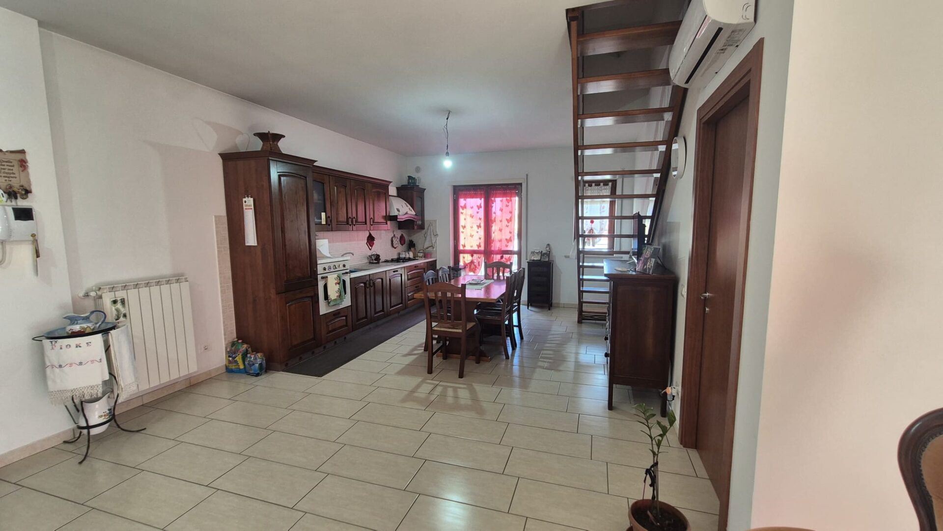 Vendesi Appartamento – zona centrale – Pontinia