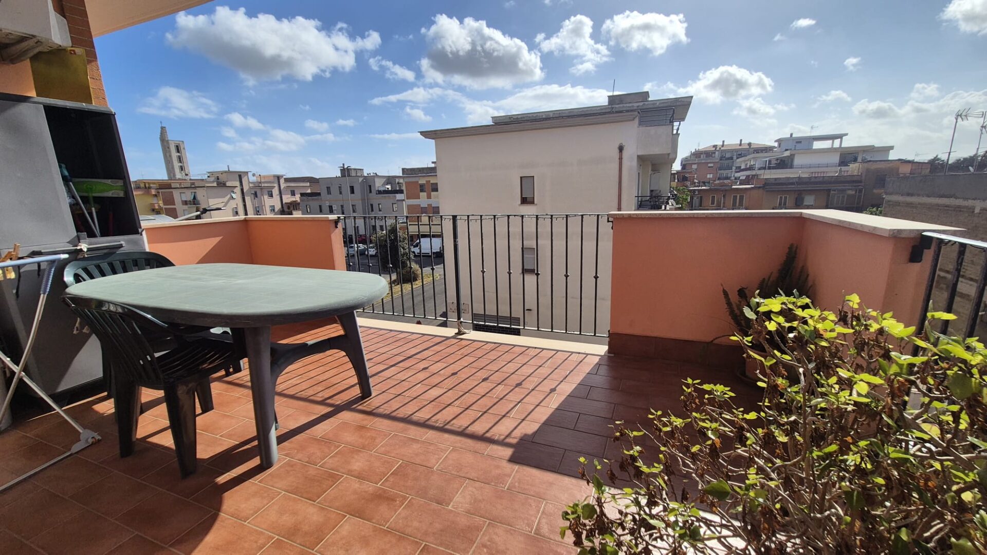 Vendesi Appartamento – zona centrale – Pontinia
