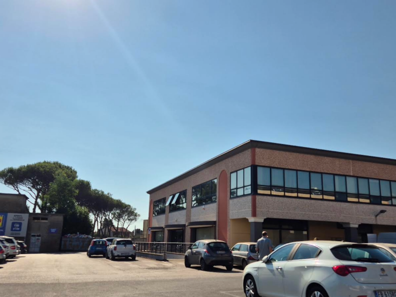 Locale Uso  Uffico