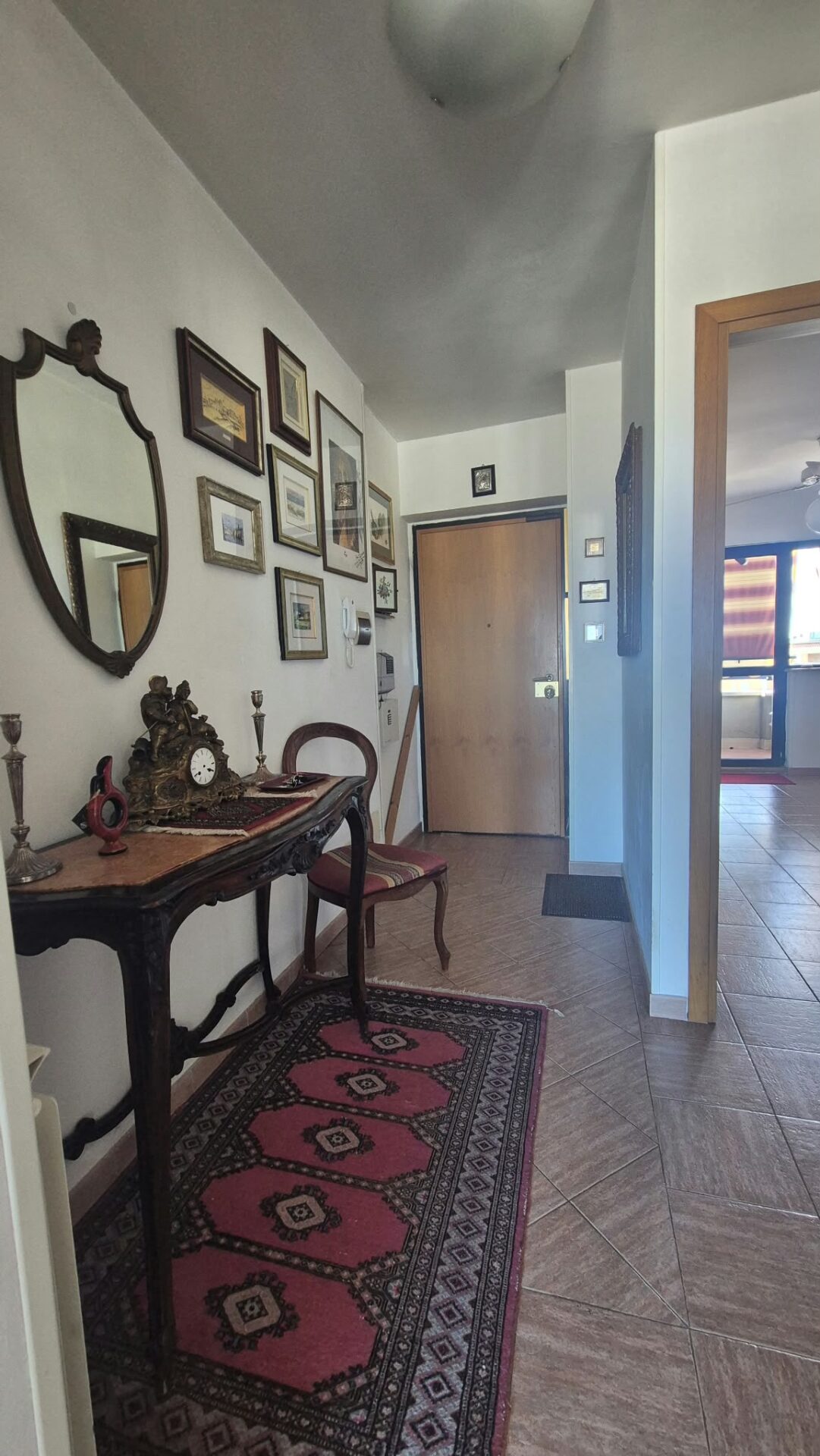 VENDESI ATTICO – LATINA