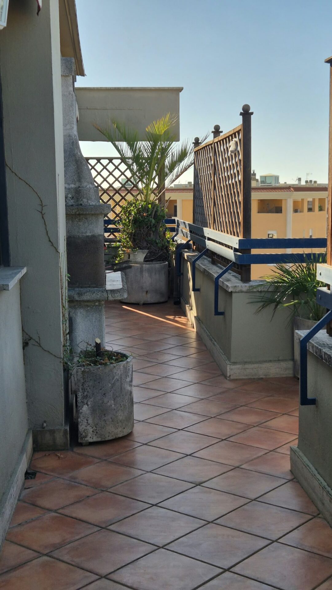 VENDESI ATTICO – LATINA